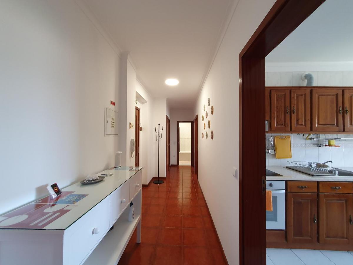 Lousa'S Brown & White Exterior photo